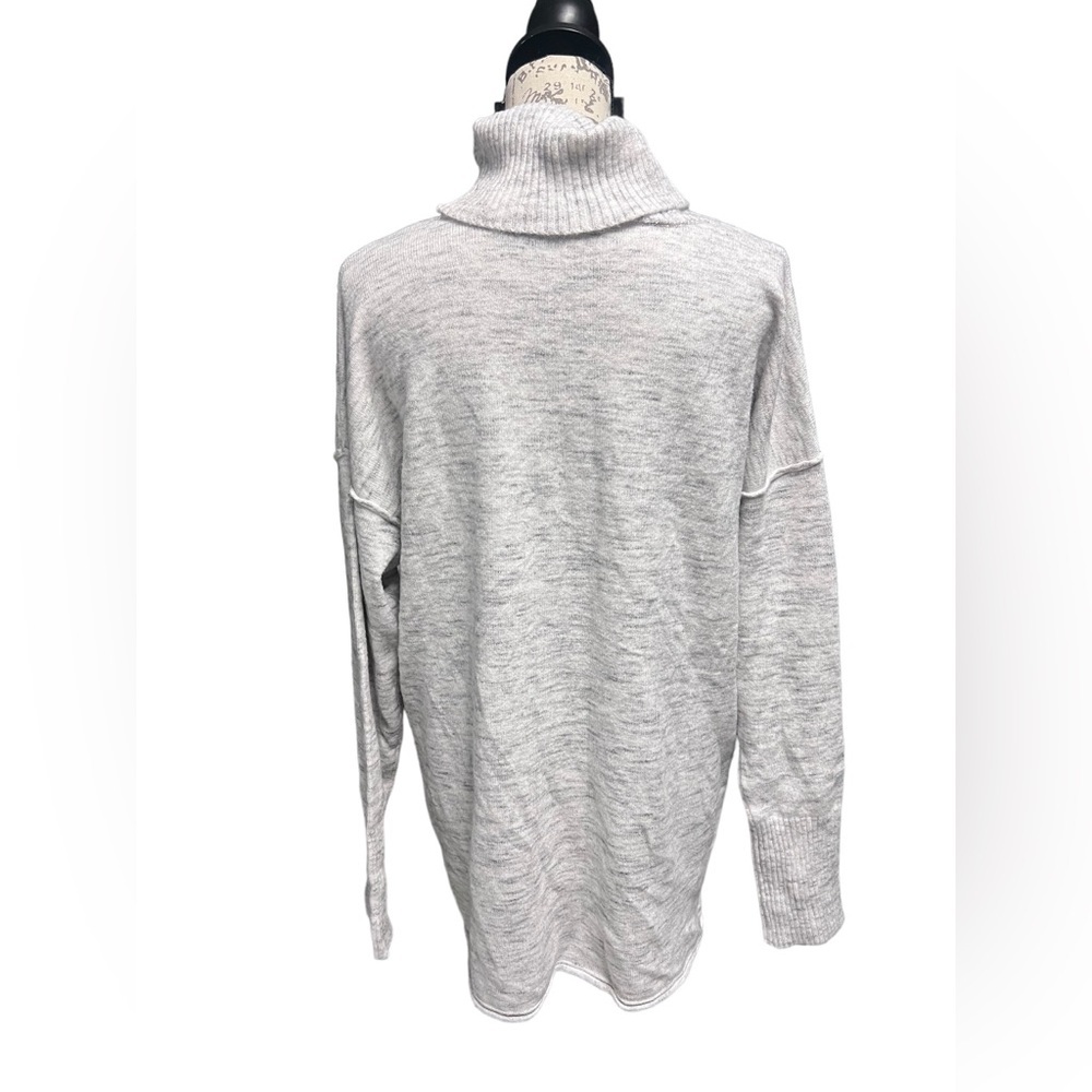 RD Style Ursula Turtleneck Sweater NWT, size 1X - Picture 2 of 9